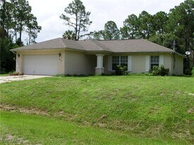 3416 62nd St W in Lehigh Acres, FL - Building Photo