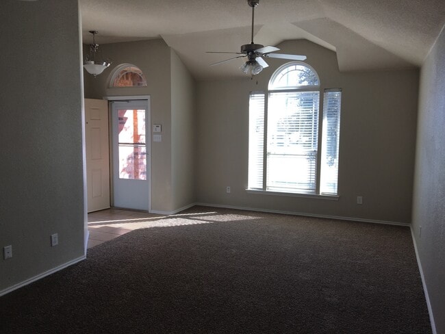 6802 36th St in Lubbock, TX - Building Photo - Building Photo