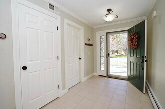 41 Clearwater Dr in Dover, NH - Building Photo - Building Photo