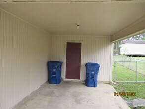 401 Ash St in New Llano, LA - Building Photo - Building Photo