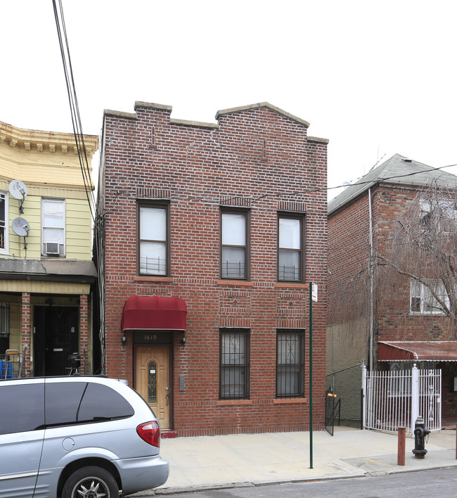 1610 Taylor Ave in Bronx, NY - Building Photo - Building Photo