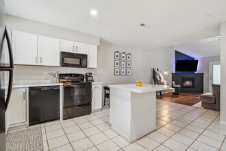 189 Stephans St in Tiffin, IA - Building Photo - Building Photo