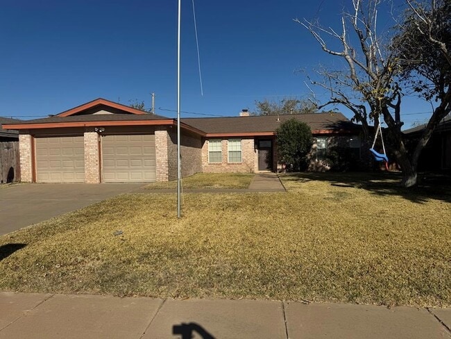 403 Crenshaw Dr, Unit 56 in Midland, TX - Building Photo - Building Photo