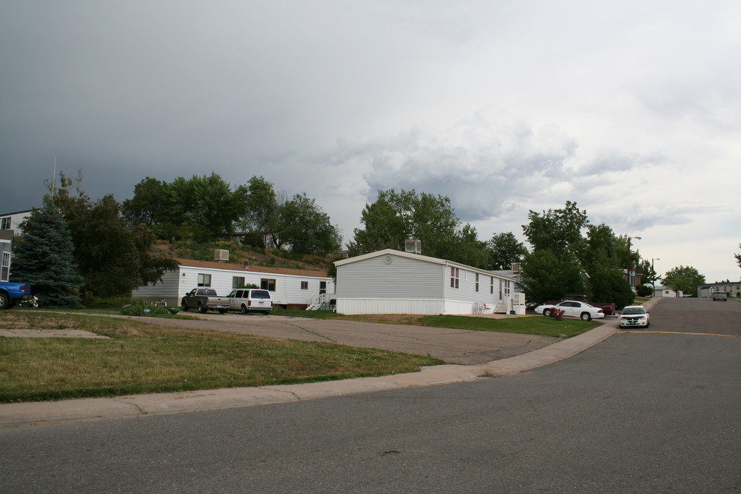 Valley View in Thornton, CO - Foto de edificio