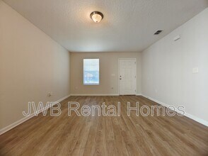 8606 Eaton Ave in Jacksonville, FL - Building Photo - Building Photo