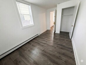 151 Adams St in Waltham, MA - Building Photo - Building Photo