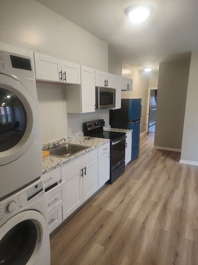 93 Maple Ave in Hartford, CT - Building Photo - Building Photo