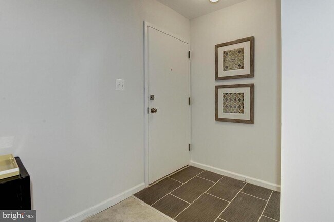 12215 Braxfield Ct-Unit -12 in North Bethesda, MD - Building Photo - Building Photo