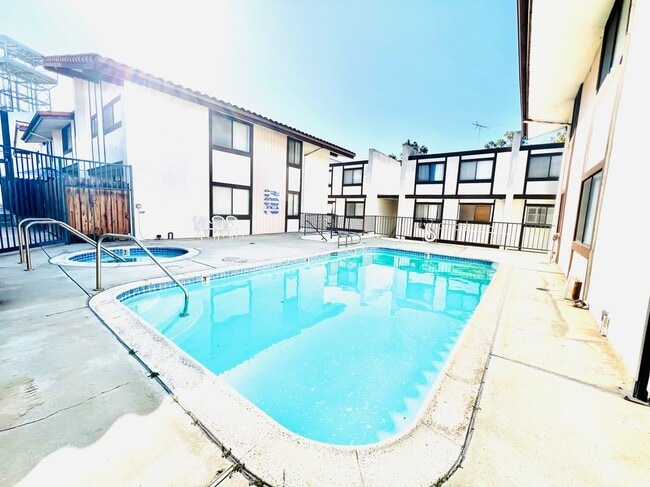 17057 S Vermont Ave in Gardena, CA - Building Photo - Building Photo