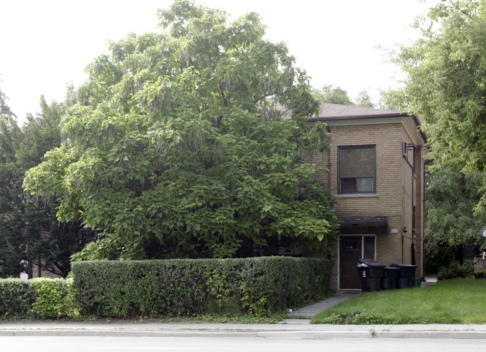 427 Lawrence Ave W in Toronto, ON - Building Photo