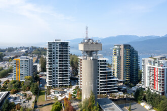 Crescent Court in Burnaby, BC - Building Photo - Building Photo