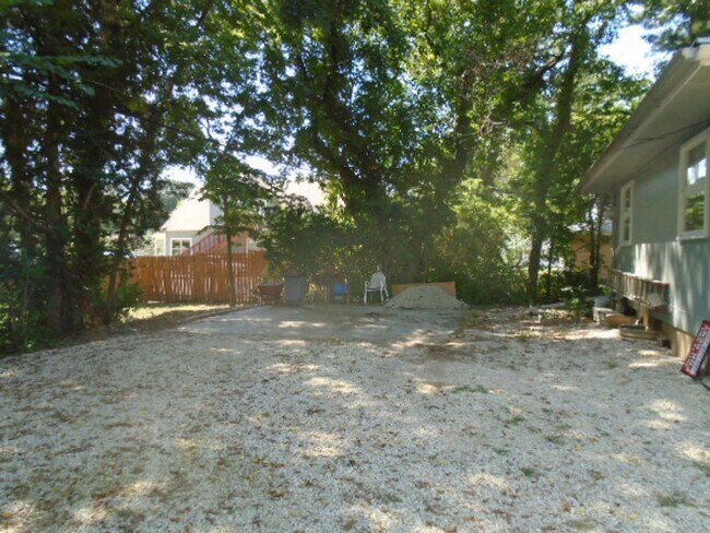 1857 College Heights Rd in Manhattan, KS - Building Photo - Building Photo