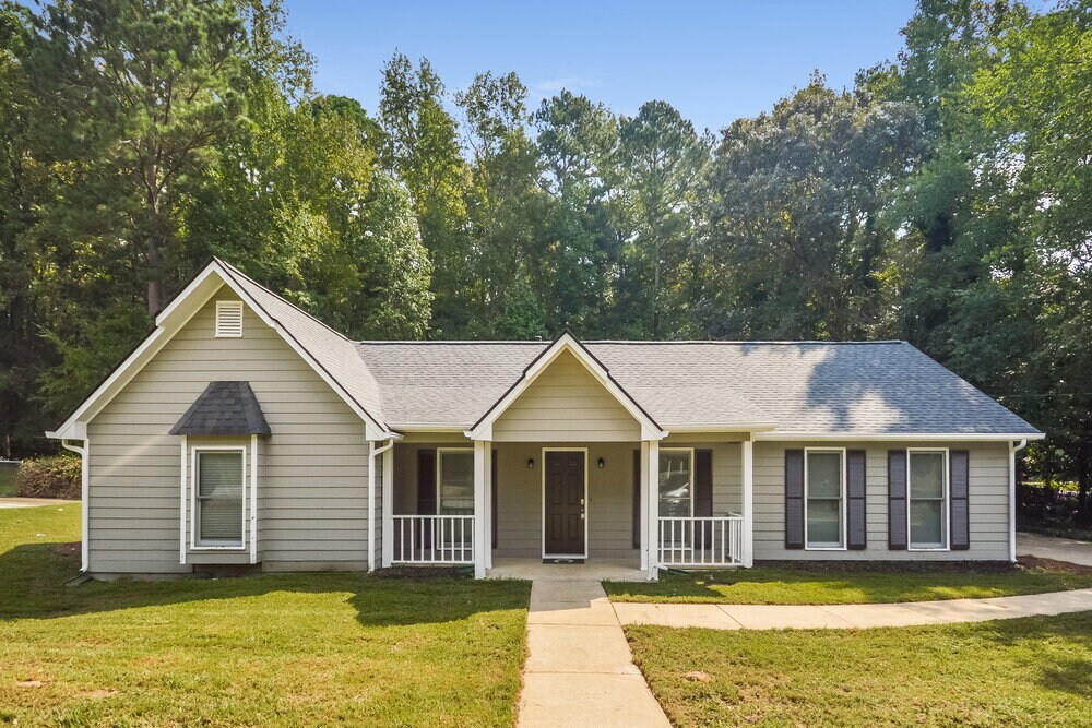 9106 Tara Dr SW in Covington, GA - Building Photo