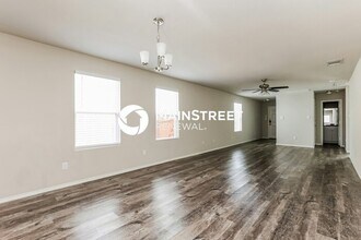 7843 Nopalitos Cv in San Antonio, TX - Building Photo - Building Photo