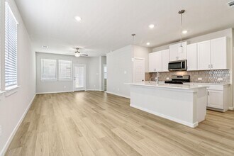 1928 Velvet Oak Ln in Conroe, TX - Building Photo - Building Photo