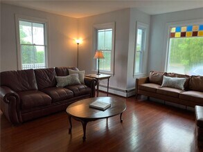 22 Summer St in Newport, RI - Building Photo - Building Photo