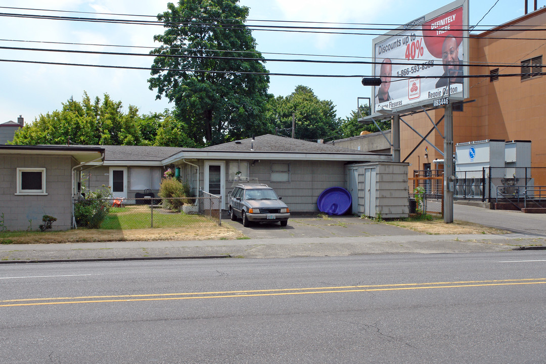 7425-7433 N Lancaster Ave in Portland, OR - Building Photo