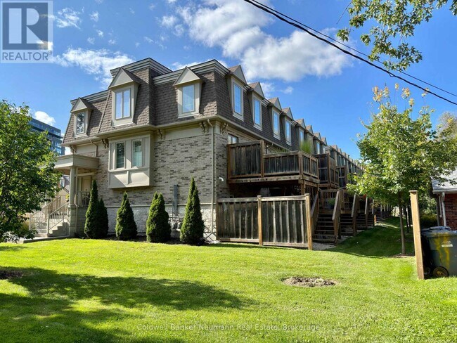 72 York Rd in Guelph, ON - Building Photo - Building Photo