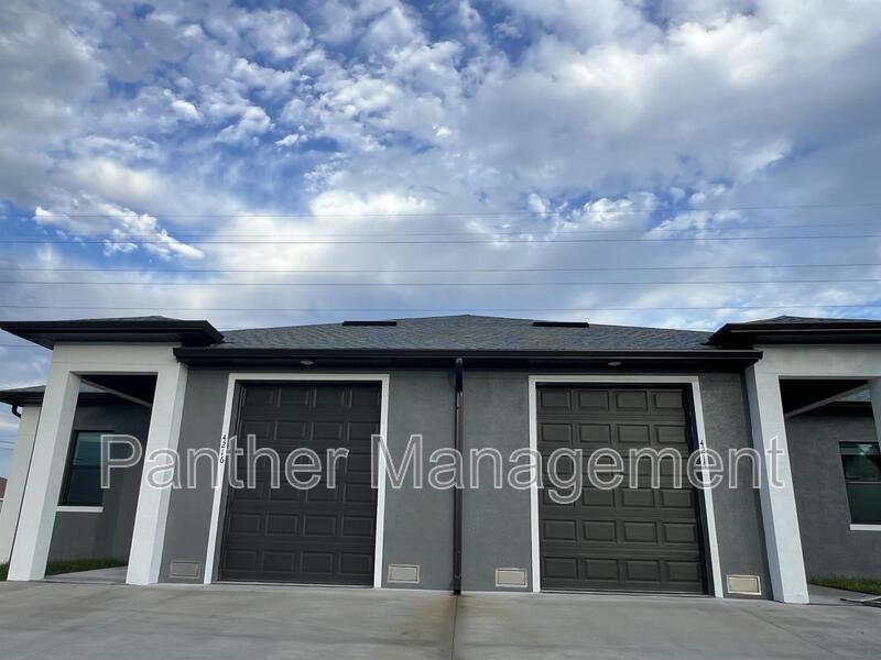 4214 Santa Barbara Blvd in Cape Coral, FL - Building Photo