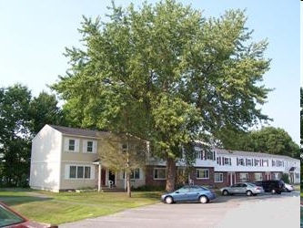 River Valley Village in Lewiston, ME - Building Photo