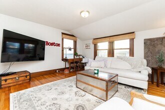 322 Humphrey St in Swampscott, MA - Building Photo - Building Photo