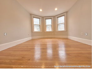 116 Gladstone St in Boston, MA - Foto de edificio - Building Photo