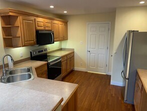 4462 SW Colly Creek Dr in Topeka, KS - Building Photo - Building Photo