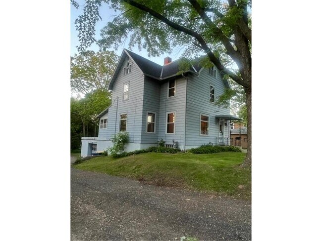416 1st St SW in Faribault, MN - Building Photo - Building Photo