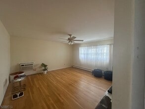 436 N Taylor Ave in South Hackensack, NJ - Building Photo - Building Photo