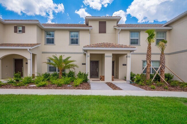 4933 Windermere Ave in Kissimmee, FL - Foto de edificio - Building Photo