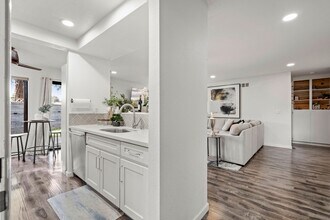 874 Cherry Glen Cir in Fremont, CA - Foto de edificio - Building Photo