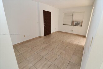 1828 NW 19th St in Miami, FL - Building Photo - Building Photo