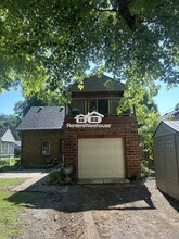 3218 Cleveland St NE in Minneapolis, MN - Building Photo - Building Photo
