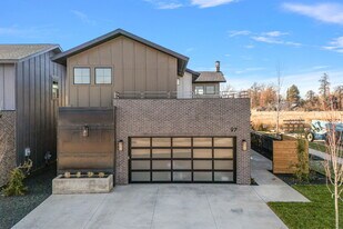 98 S Carbon Rivet Ave in Eagle, ID - Building Photo