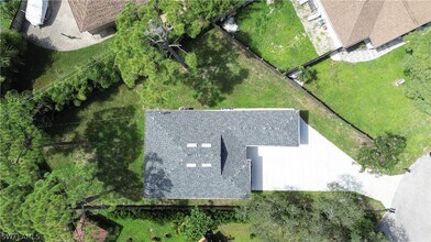 10830 St Lucia Ct in Bonita Springs, FL - Building Photo - Building Photo