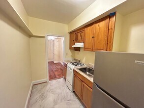 1227 Queen St NE in Washington, DC - Building Photo - Building Photo