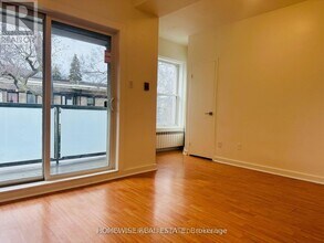 1-201 Triller Ave in Toronto, ON - Building Photo - Building Photo