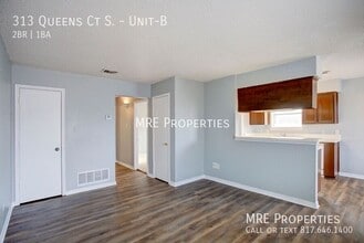 313 Queens Ct S in Mansfield, TX - Building Photo - Building Photo