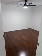 10053 Westpark Dr in Houston, TX - Building Photo - Building Photo