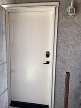 22002 Prairie St, Unit 22000 in Chatsworth, CA - Foto de edificio - Building Photo