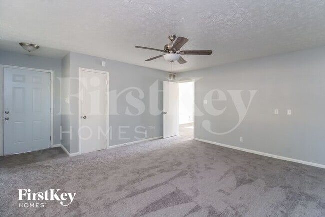 4118 Kingsland Cir in Winston-Salem, NC - Foto de edificio - Building Photo