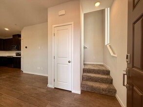 991 Gearus Pl in Henderson, NV - Building Photo - Building Photo