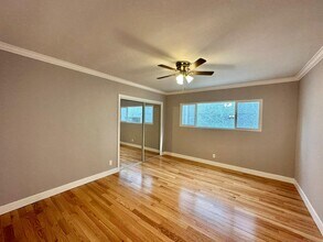 7032 Lanewood Ave in Los Angeles, CA - Building Photo - Building Photo