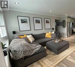 39 Oakwood Ave in Kitchener, ON - Building Photo - Building Photo