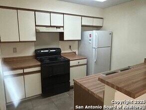 7231 Coral Springs in San Antonio, TX - Building Photo - Building Photo