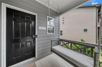 5227 Whiteoak Ave in Smyrna, GA - Building Photo - Building Photo