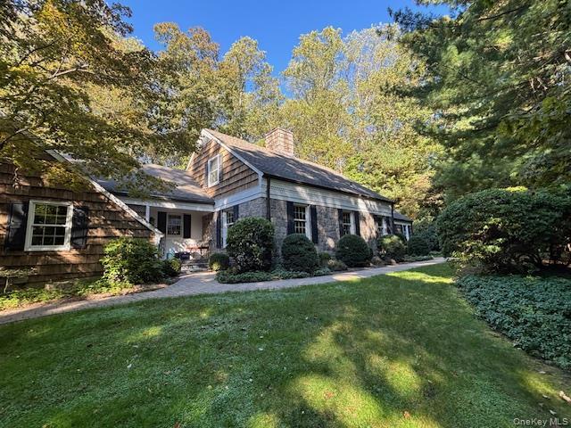 32 Hitherbrook Rd in Saint James, NY - Foto de edificio