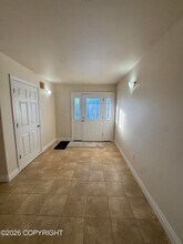 16001 Hidden Creek Ln in Anchorage, AK - Building Photo - Building Photo