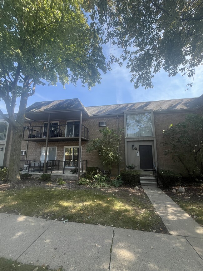 property at 1707 E 14 Mile Rd