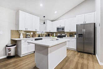 1410 N Lama Ln in Mount Prospect, IL - Building Photo - Building Photo